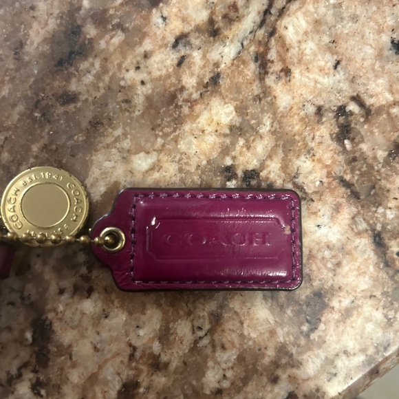 Coach - Card Holder Keychain - Picture 2 of 3